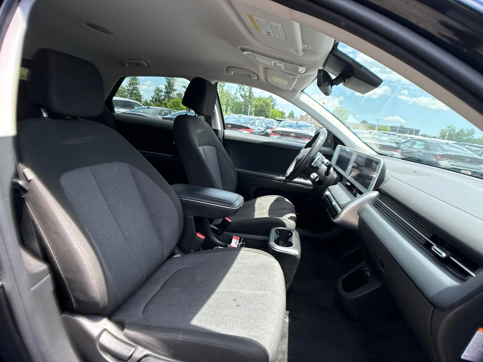 Used 2024 Black Hyundai SEL image 28
