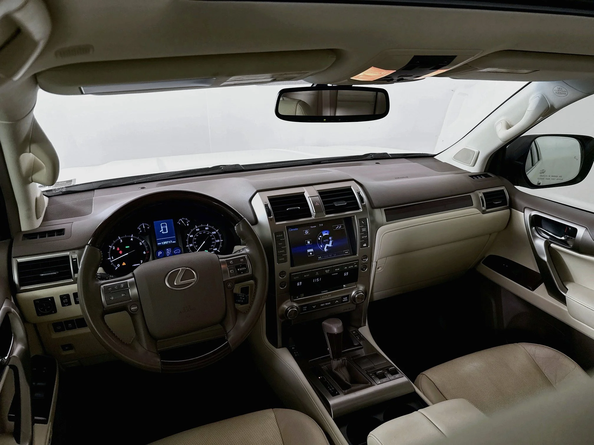 Used 2019 Starfire Pearl Lexus 460 image 24