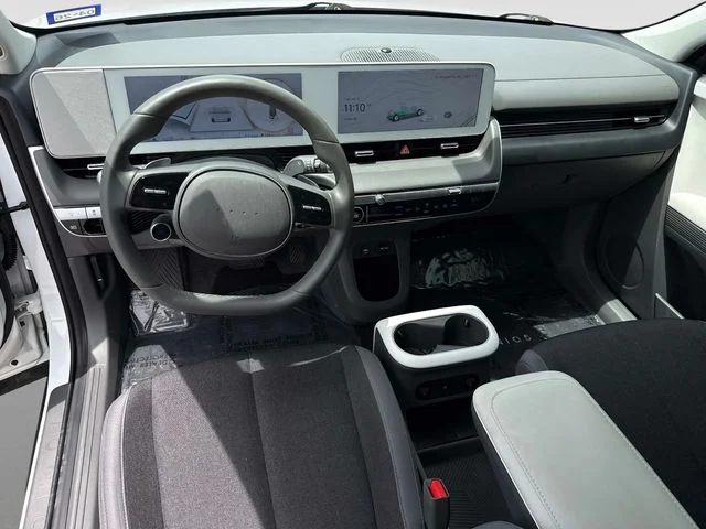 Used 2024 White Hyundai SEL image 15