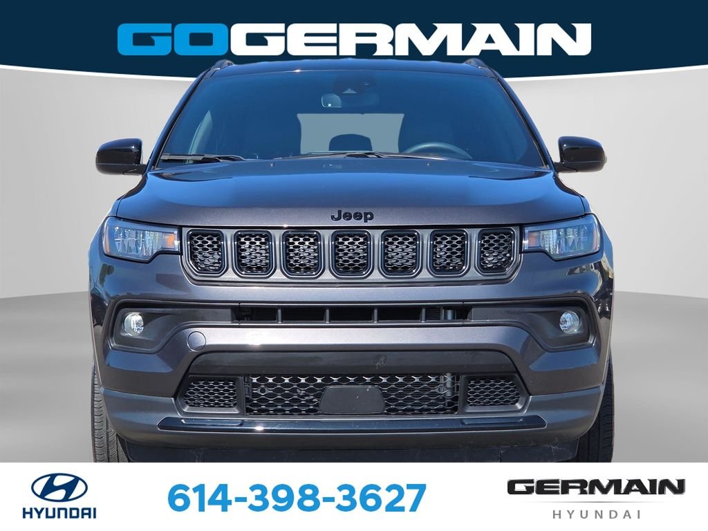 Used 2023 Gray Jeep Latitude image 2
