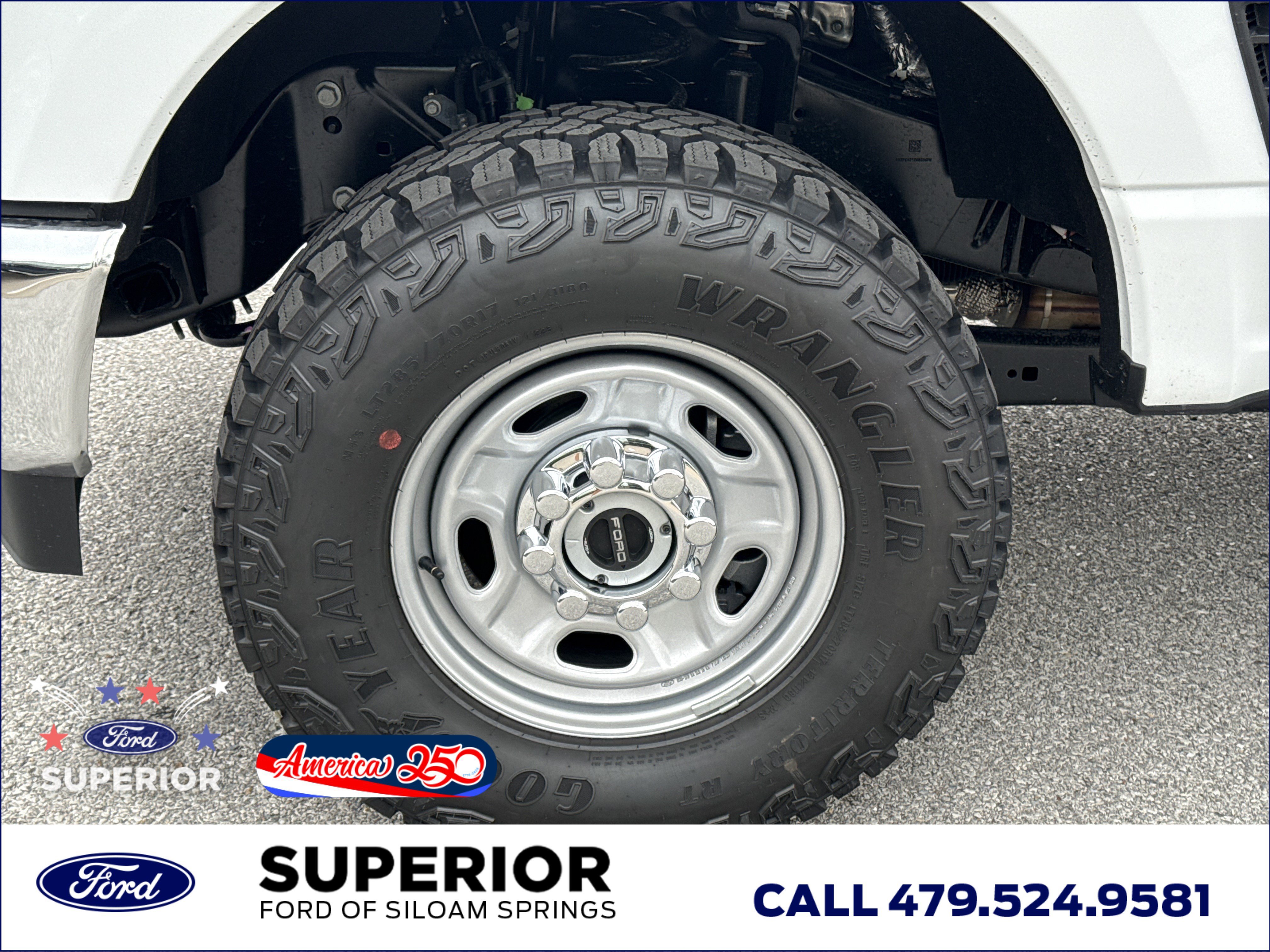 New 2026 Oxford White Ford XL 4WD image 12