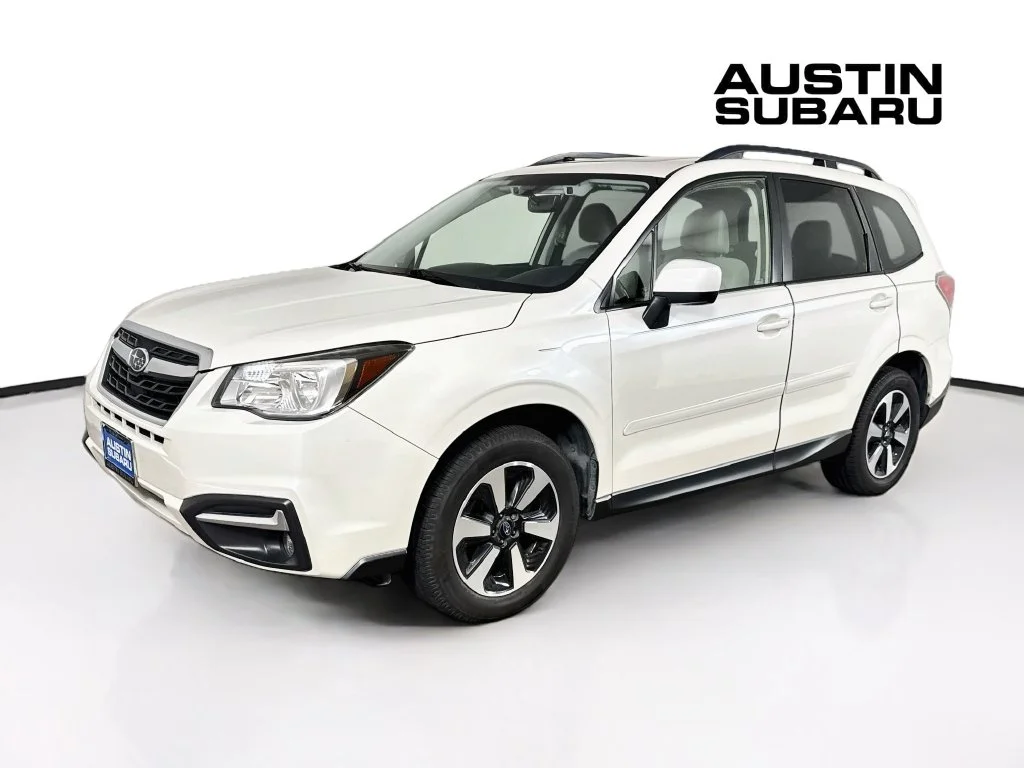 Used 2017 White Subaru 2.5i Premium image 3