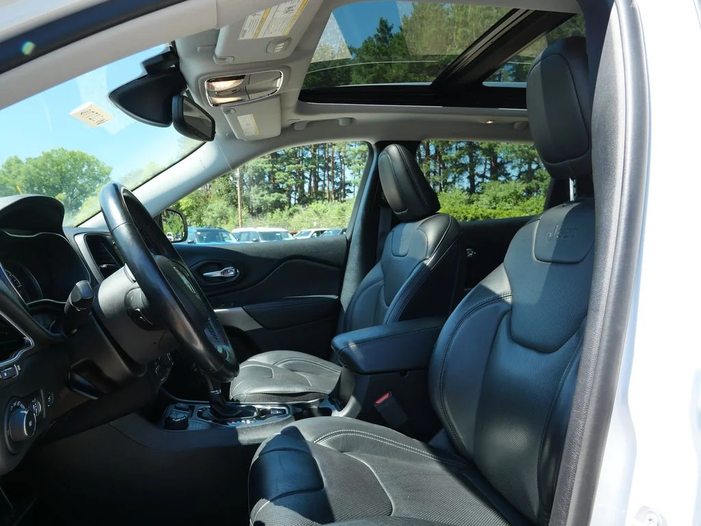Certified Used 2021 White Jeep Limited image 19