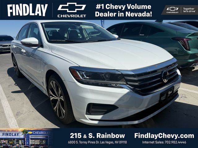 2022 Volkswagen Passat 2.0T SE Auto's photo