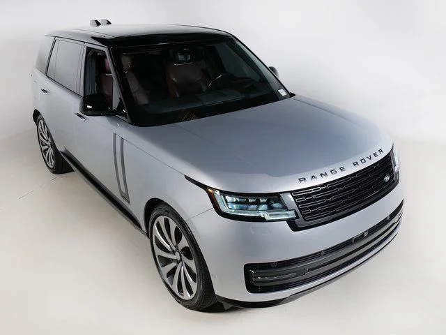 Used 2025 Hakuba Silver Metallic Land Rover Autobiography image 30