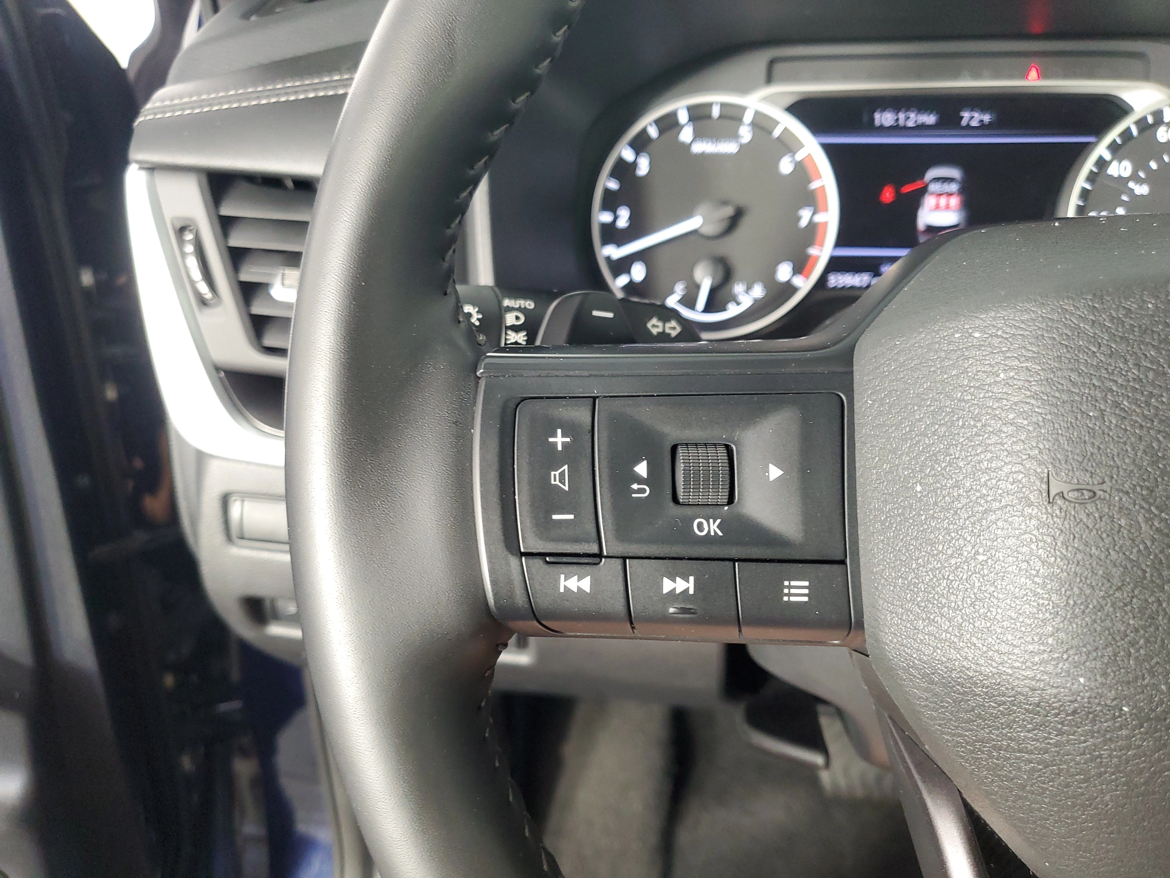 2025 Nissan Rogue SV - Photo 25