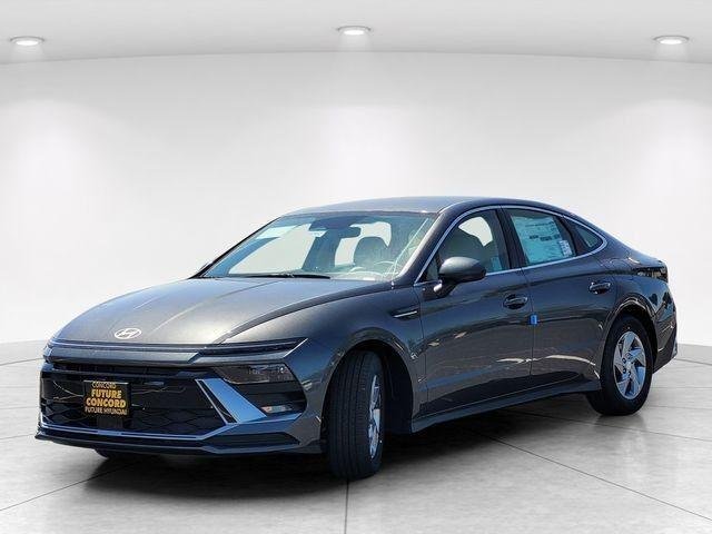 New 2026 Gray Hyundai SE image 27