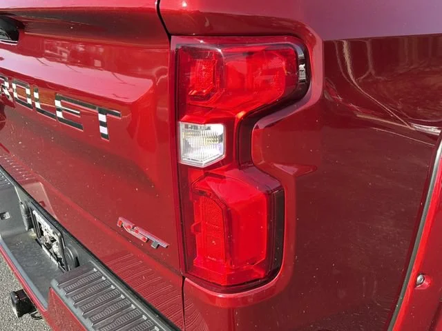 Used 2022 Cherry Red Tintcoat Chevrolet RST image 8