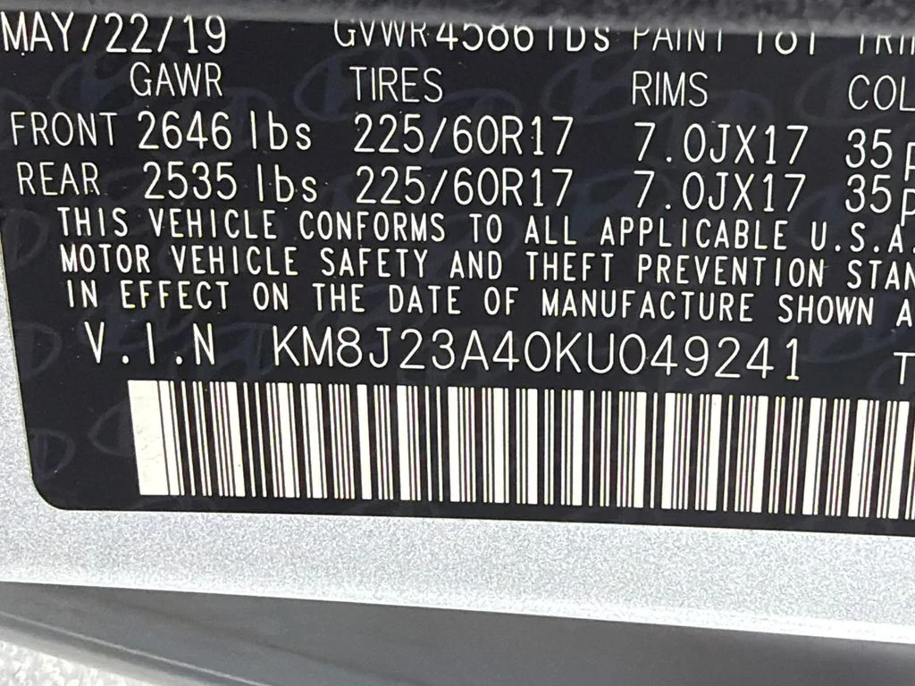 Used 2019 Silver Hyundai SE image 31