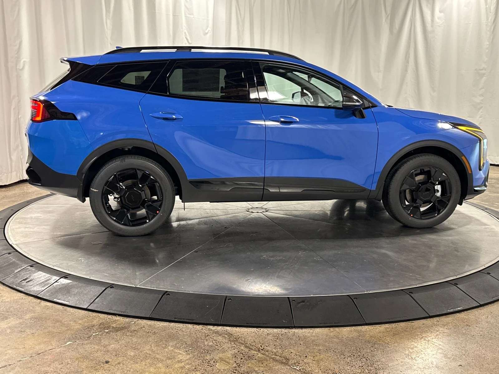 New 2026 Blue Kia X-Line image 13