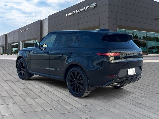 New 2026 Santorini Black Land Rover SE image 3
