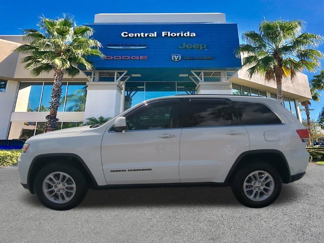 Used 2018 White Jeep Laredo image 8