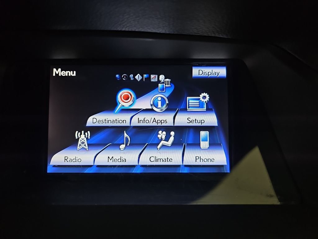 Used 2013 White Lexus 350 image 24