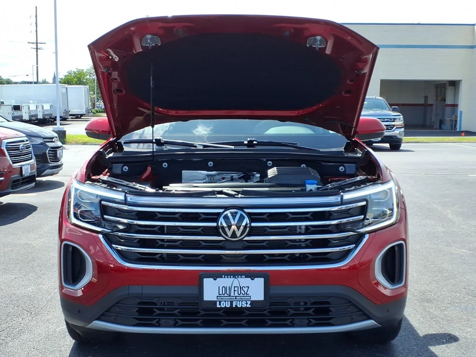 Used 2025 Aurora Red Metallic Volkswagen 2.0T SE with Technology image 32