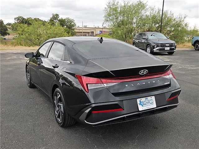 New 2026 Abyss Black Hyundai Limited image 3