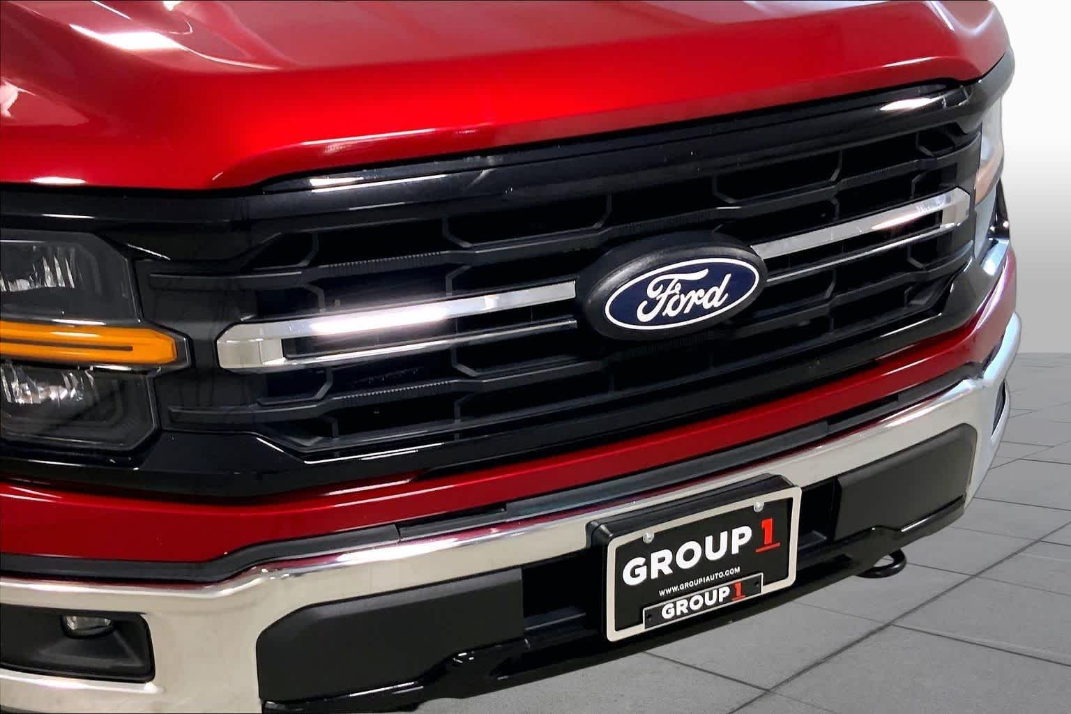 Used 2025 Rapid Red Metallic Tinted Clearcoat Ford XLT image 47