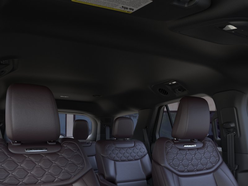 New 2026 Star White Metallic Tri-Coat Ford Platinum™ image 22