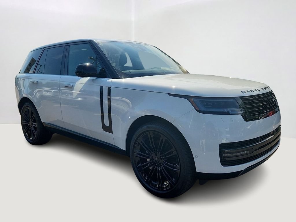 New 2026 Fuji White Land Rover SE image 2
