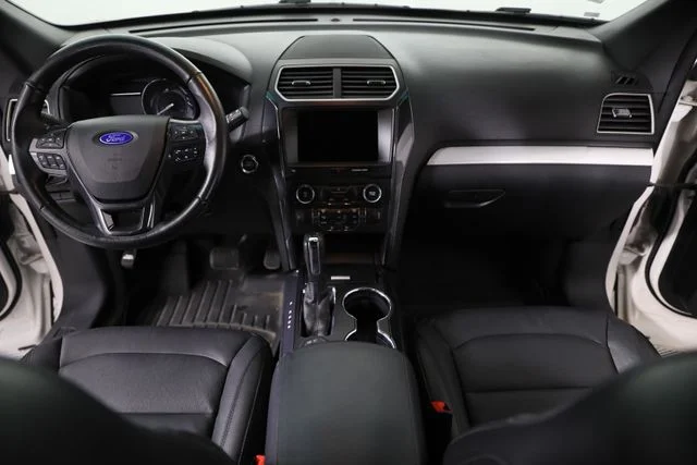 Used 2017 White Ford XLT image 26