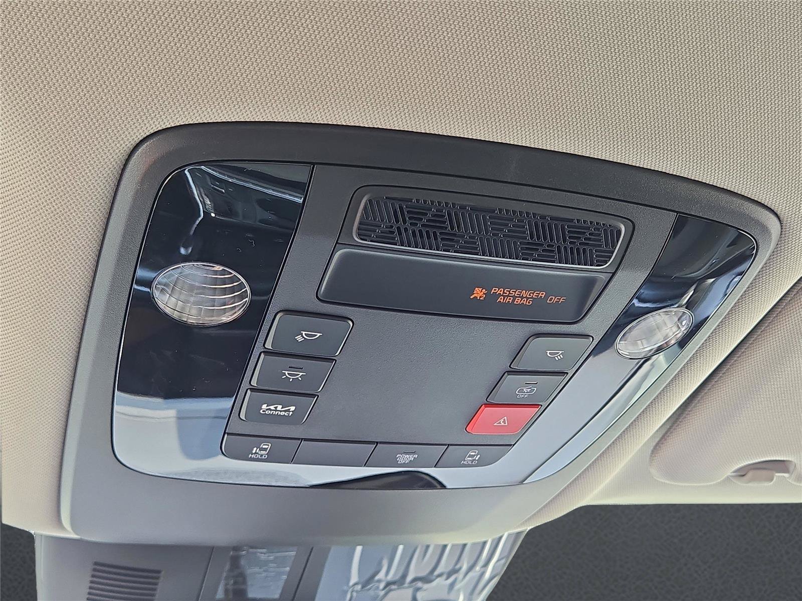 2025 Kia Carnival LXS - Photo 28