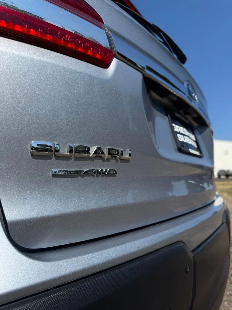 Used 2022 Silver Subaru Limited image 49