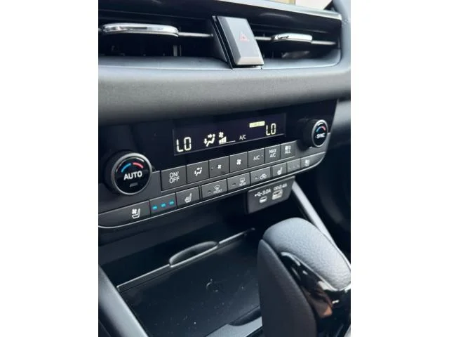 New 2026 ICE SILVER METALLIC Subaru Touring XT image 23
