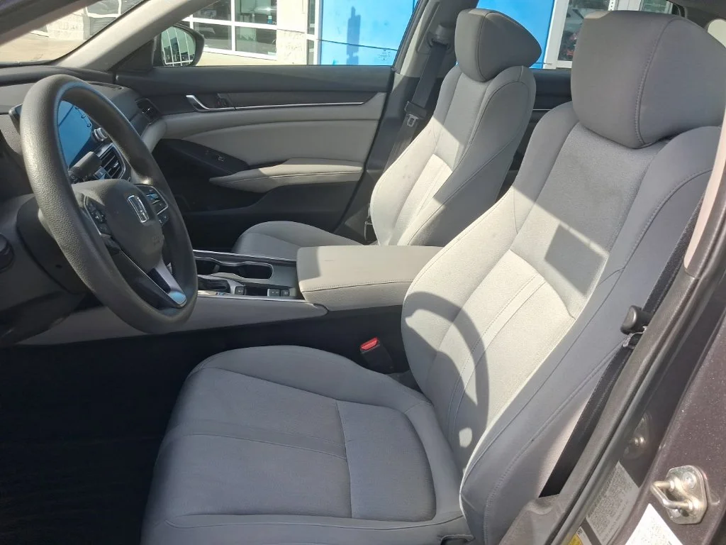Used 2018 Gray Honda EX image 19