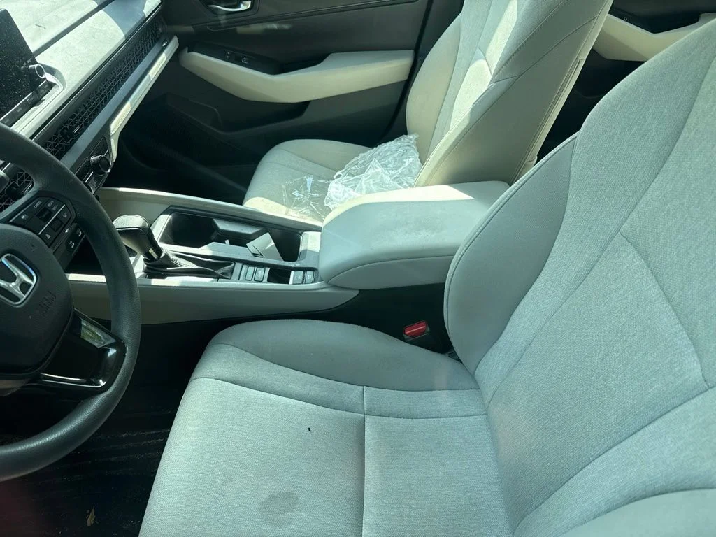 Used 2024  Honda LX image 4