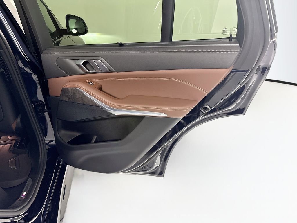 Used 2021 Carbon Black Metallic BMW xDrive45e image 27