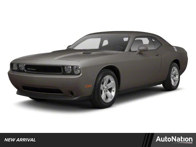 2011 Dodge Challenger SE's photo