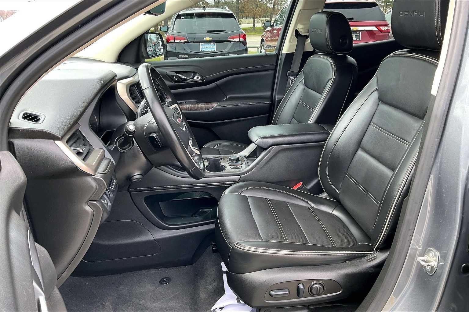 Used 2022 Satin Steel Metallic GMC Denali image 7