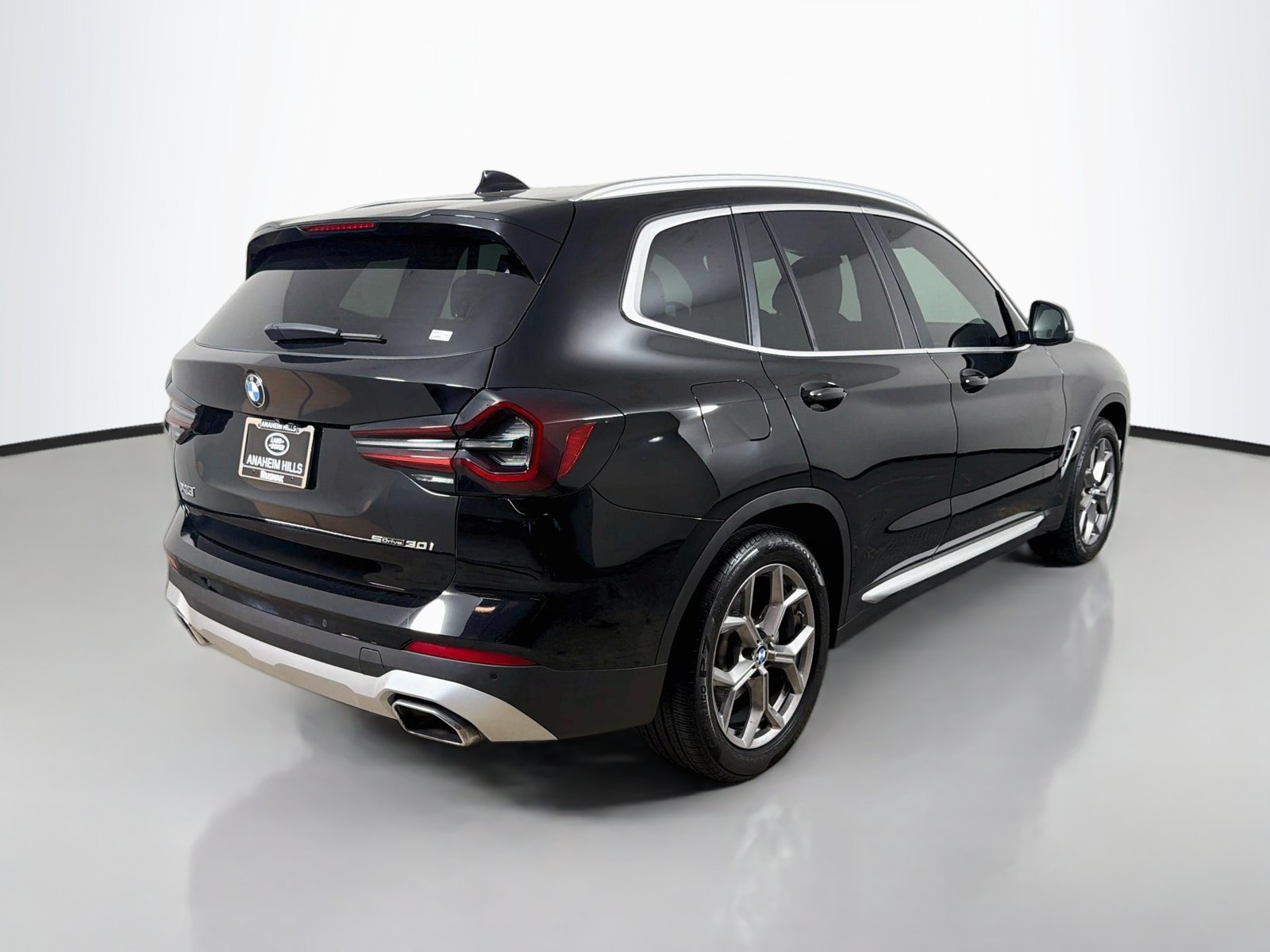 Used 2023 Jet Black BMW sDrive30i image 5