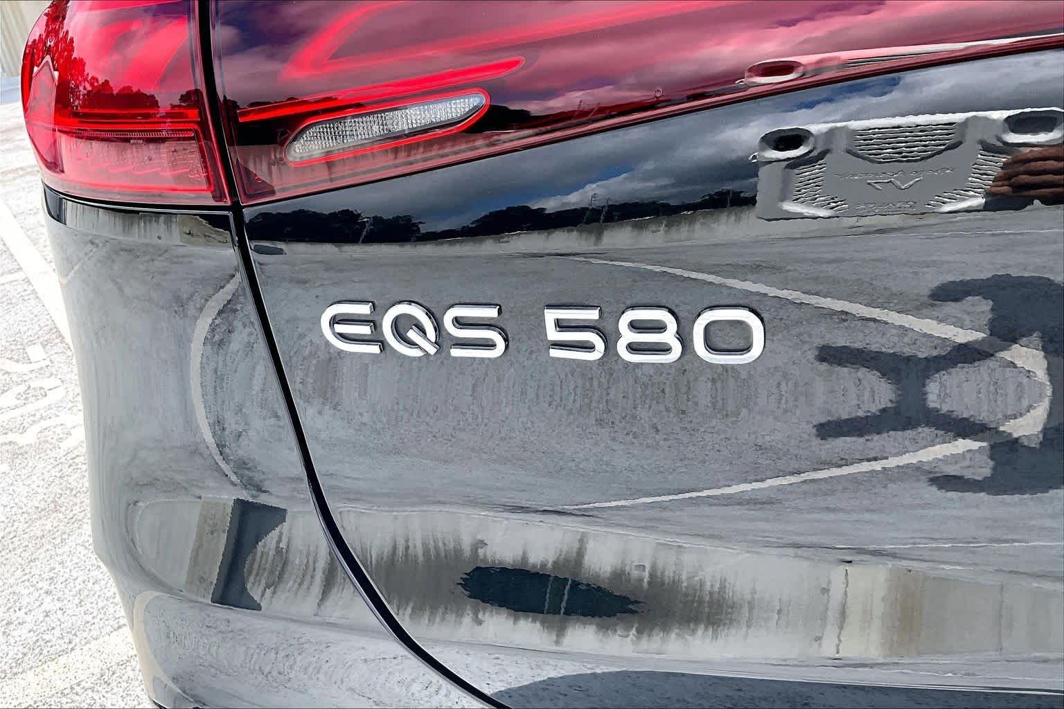 Used 2023 Obsidian Black Metallic Mercedes-Benz EQS 580 image 30