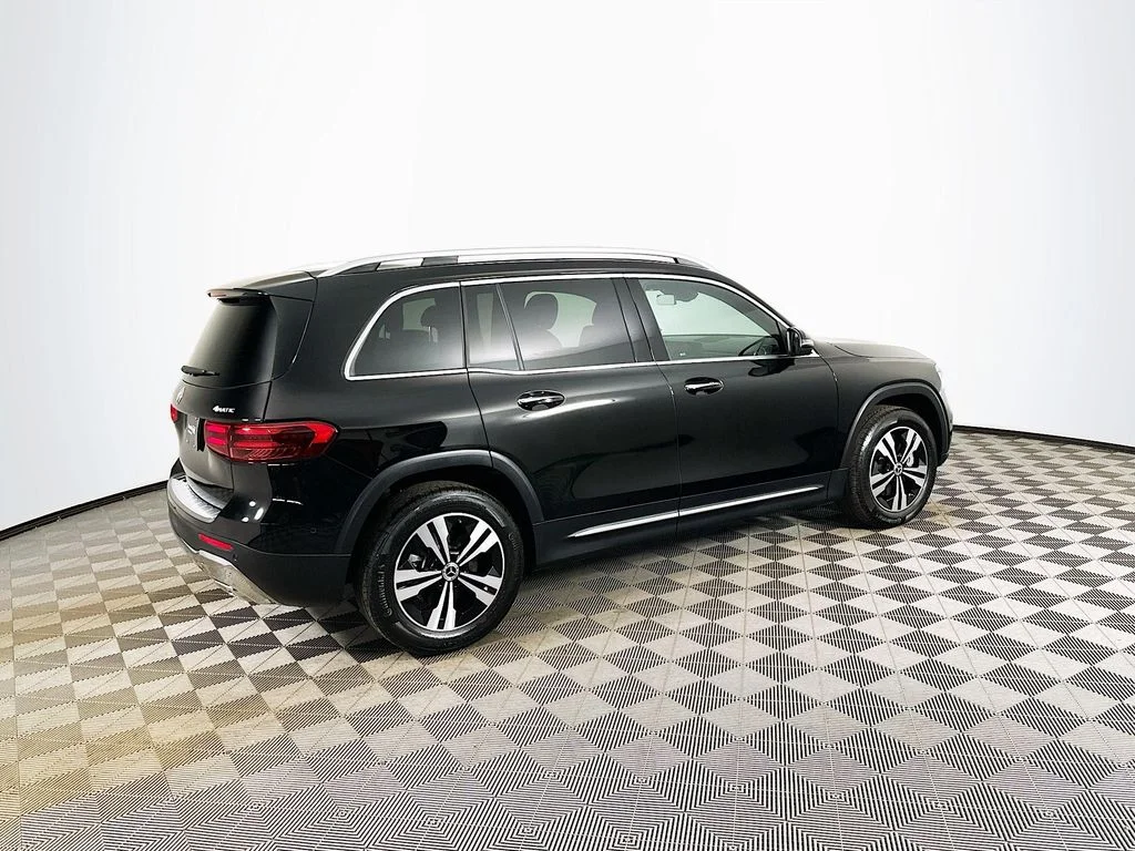 Used 2026 Black Mercedes-Benz GLB 250 image 6