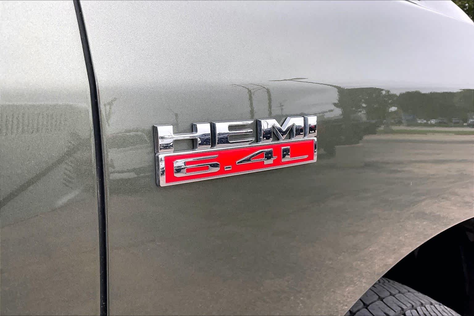 Used 2021 Olive Green Pearlcoat Ram Tradesman image 29