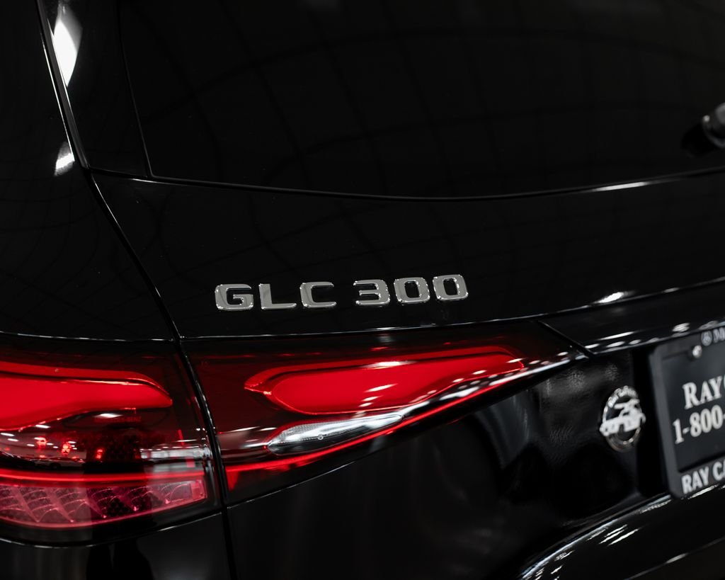 New 2025 Black Mercedes-Benz GLC 300 image 10