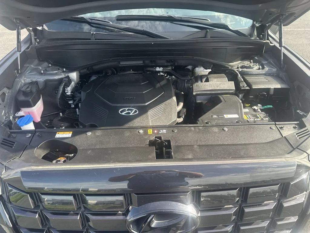 Used 2023 Gray Hyundai SE image 33