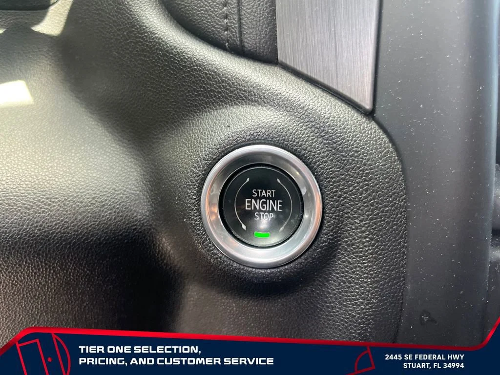 Used 2020 Onyx Black GMC Denali image 29