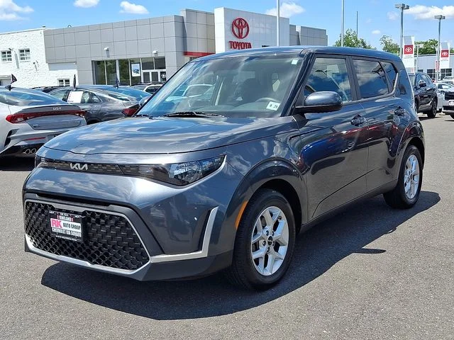 Used 2024 Gray Kia LX image 4
