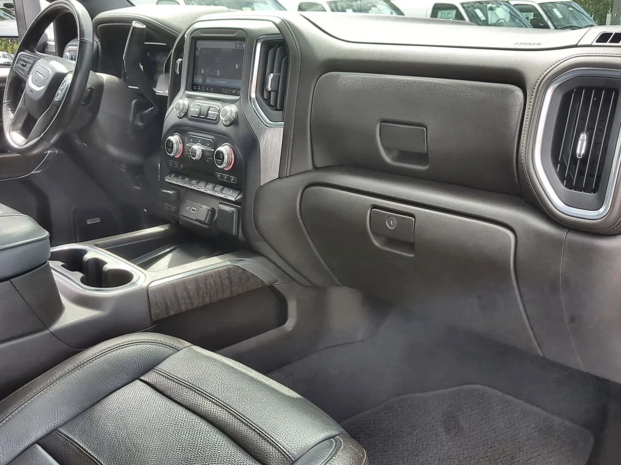 Used 2022 Summit White GMC Denali image 30