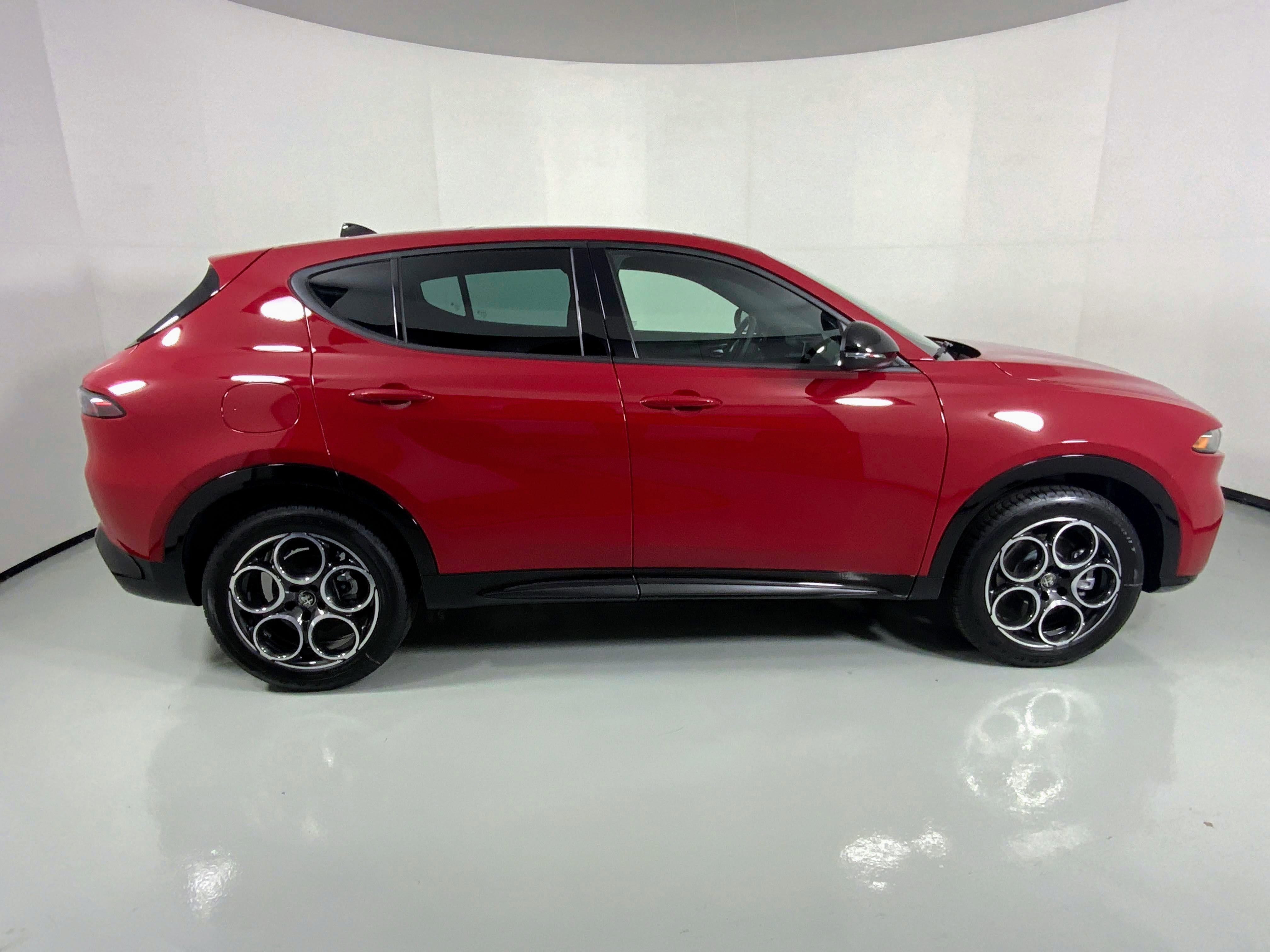 2025 Alfa Romeo Tonale BASE SPRINT photo 3