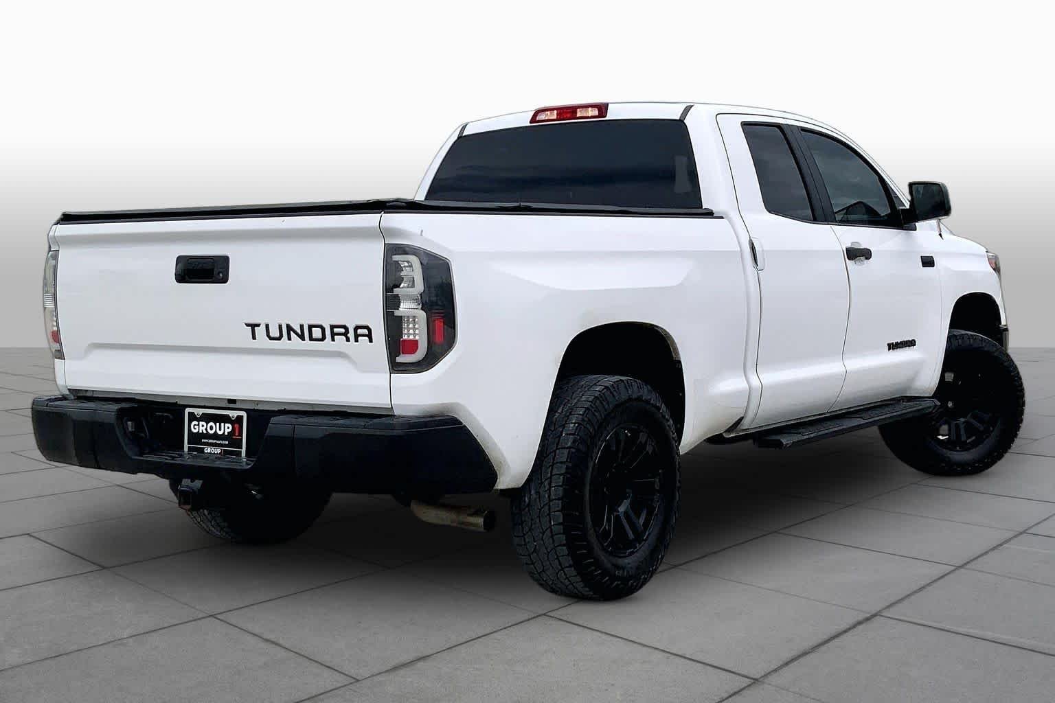 Used 2017 Super White Toyota SR image 13