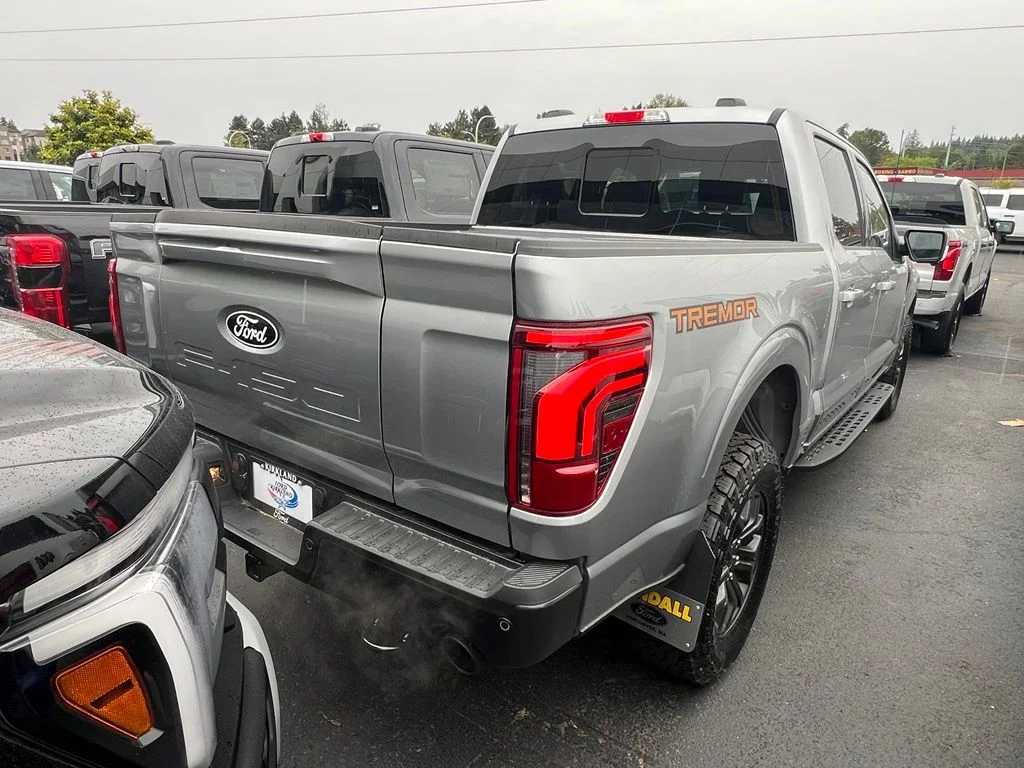 New 2026 Iconic Silver Metallic Ford Tremor® image 6
