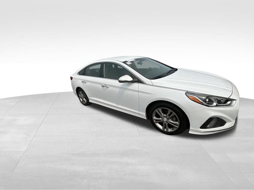 Used 2019 White Hyundai SEL image 11