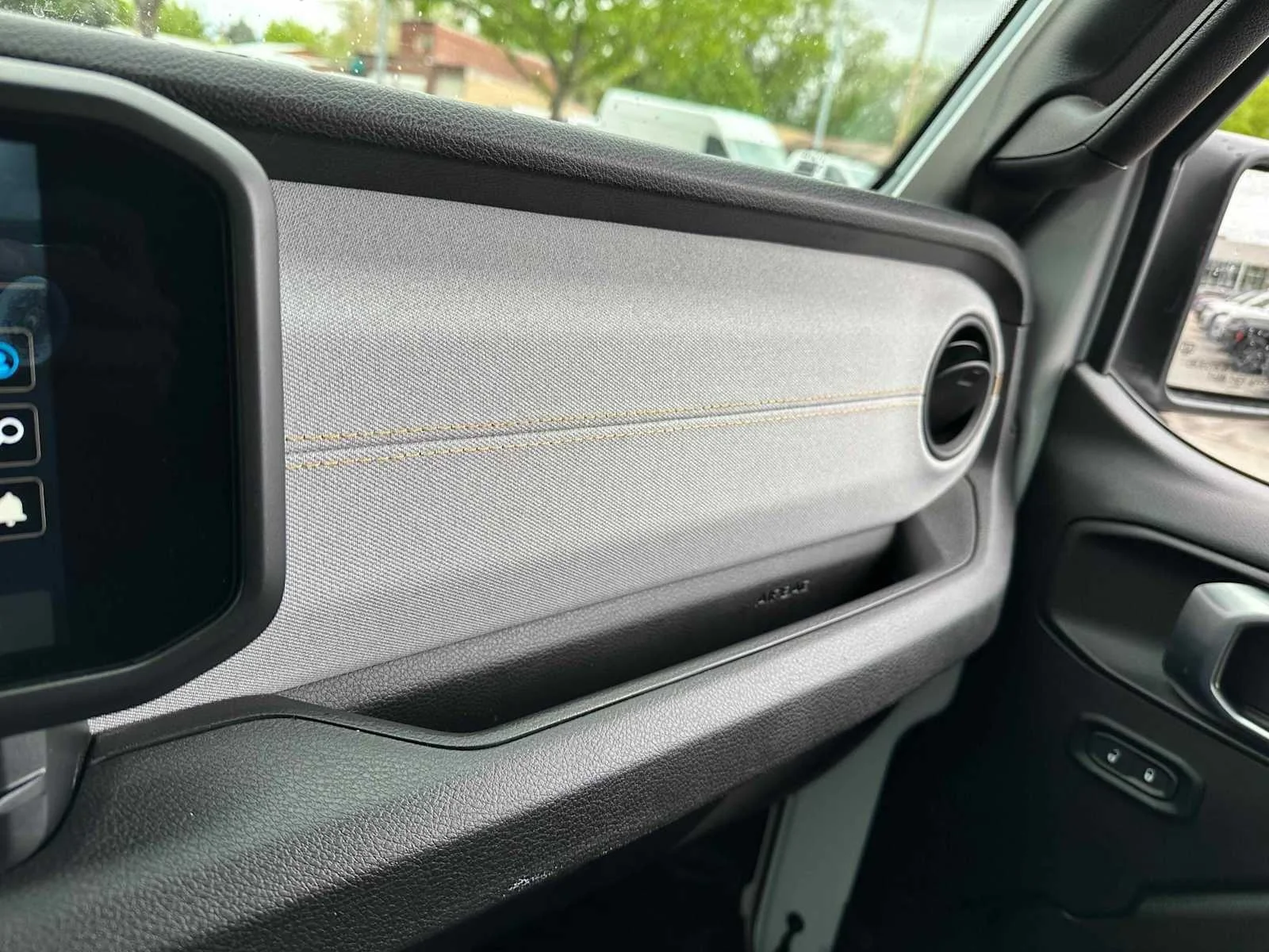 2025 Jeep Wrangler 4-Door Willys - Photo 22