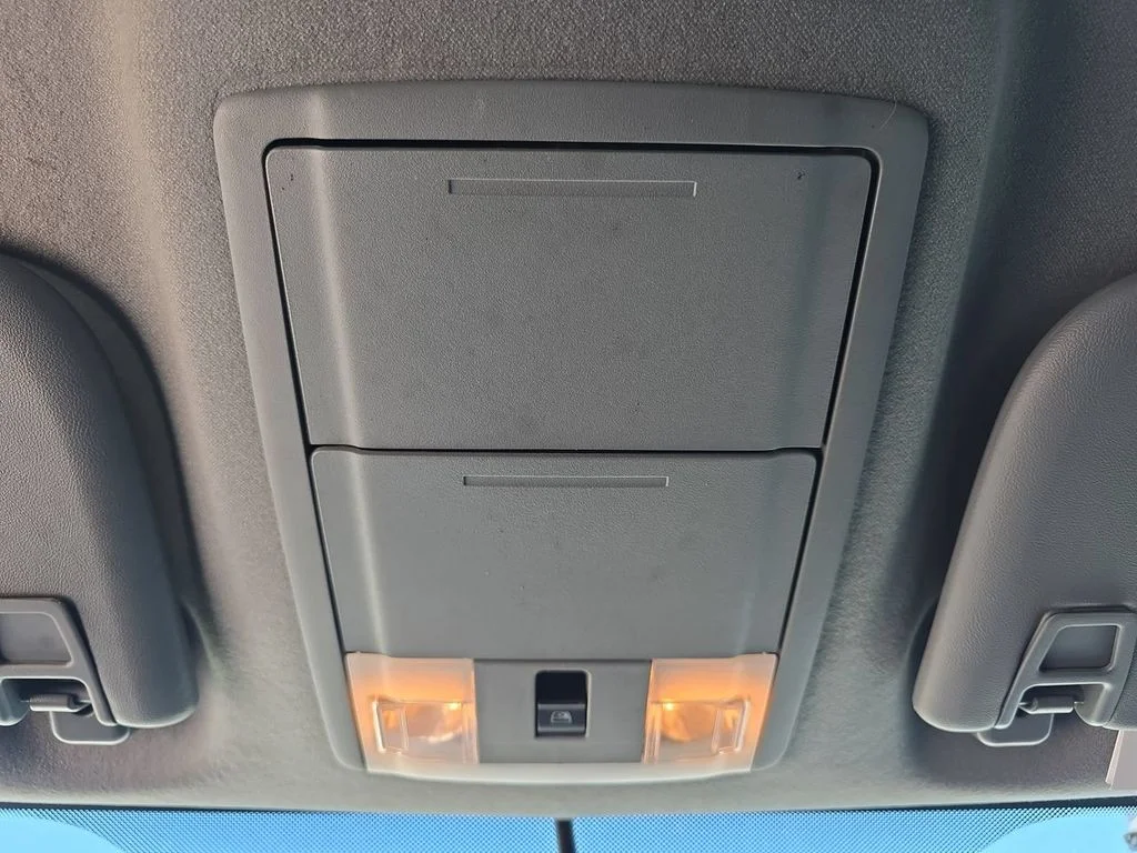 Used 2016 Gray Ford XLT image 36