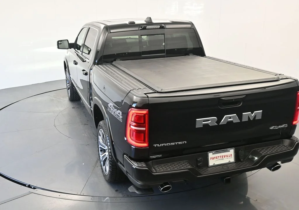 New 2026 Diamond Black Crystal Pearl-Coat Exterior Paint RAM Tungsten image 29