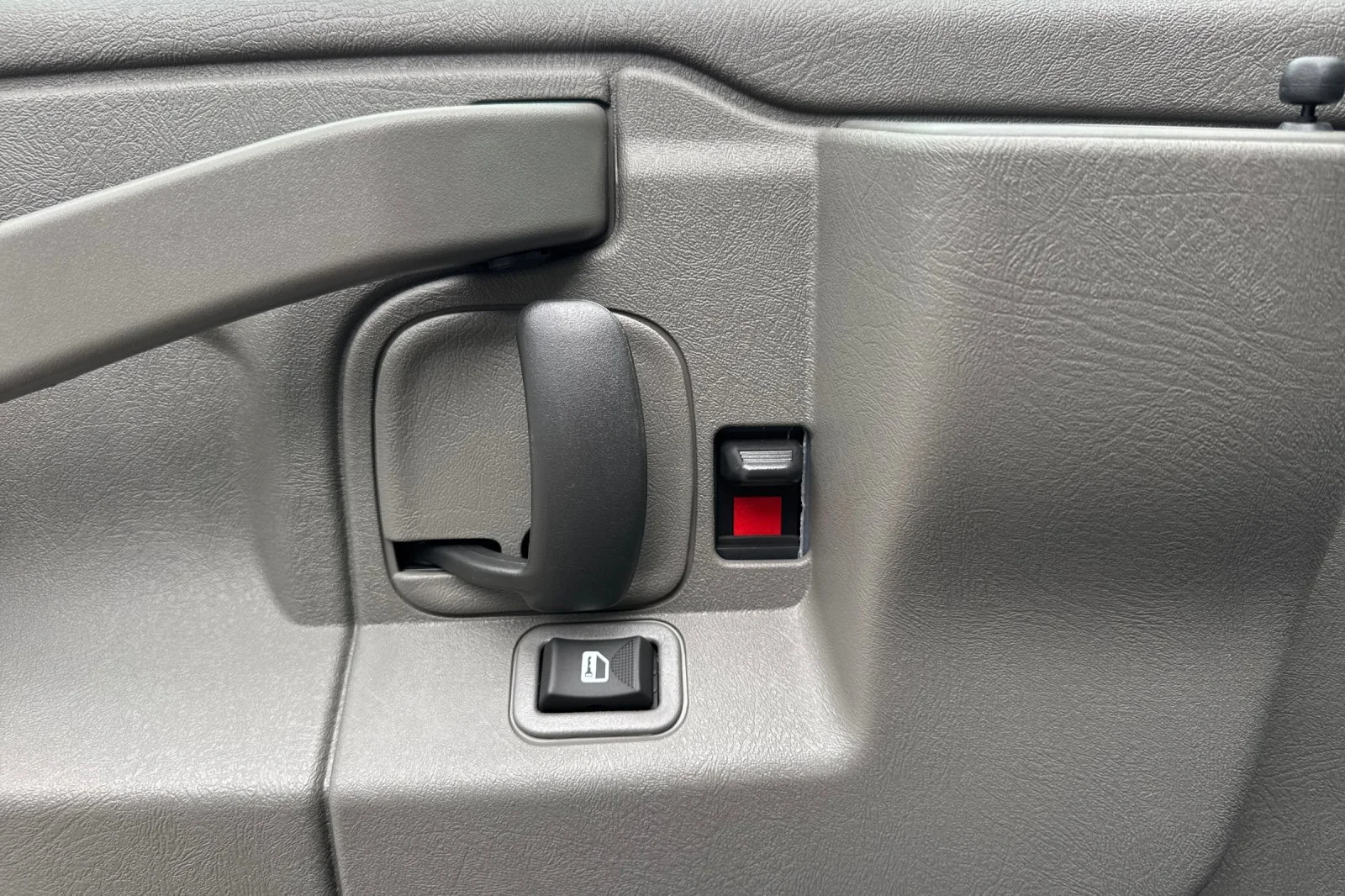 2026 Chevrolet Express Cargo 1WT view 10