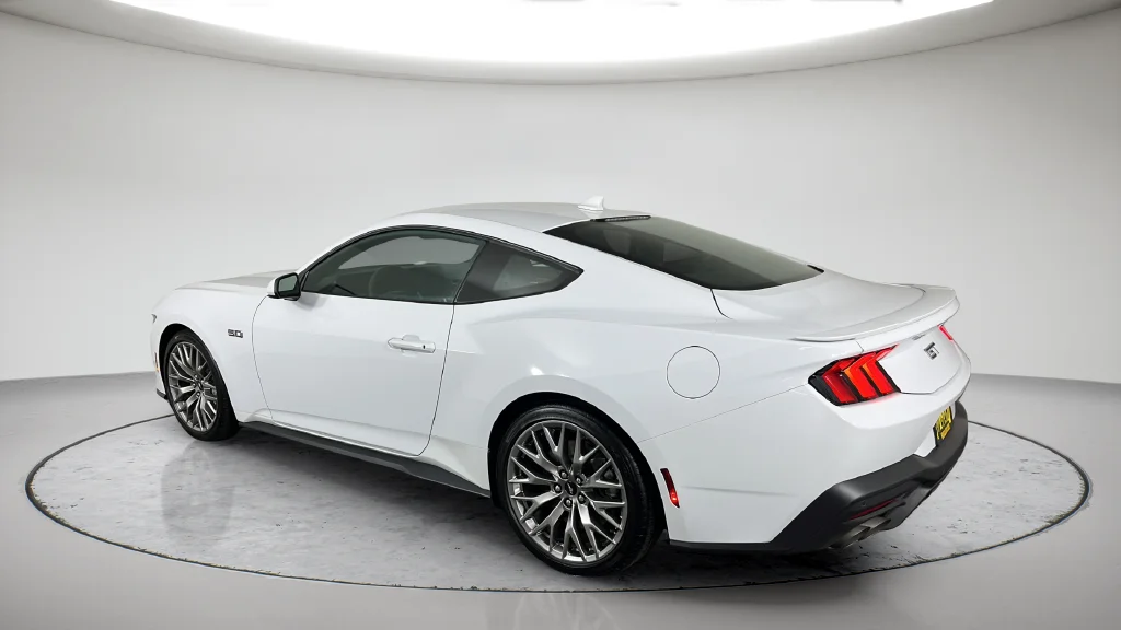 Used 2025 White Ford GT Premium image 11