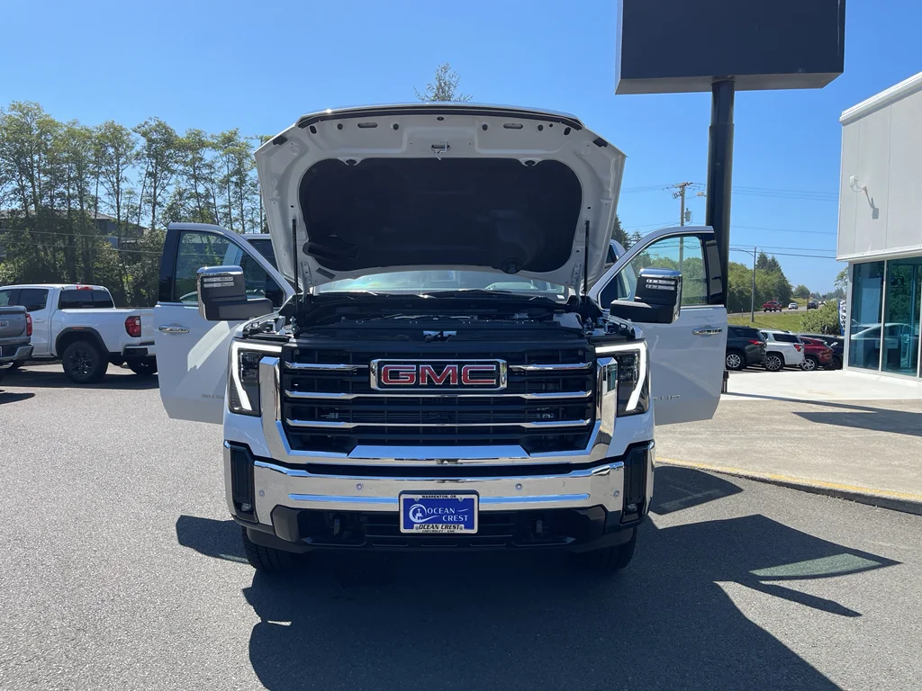 2025 GMC Sierra 3500HD SLT - Photo 39
